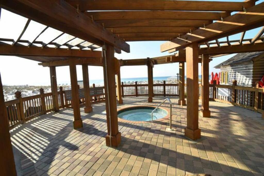 Pelican Beach Resort-Walkout Unit-On The Beach Destin Exteriér fotografie